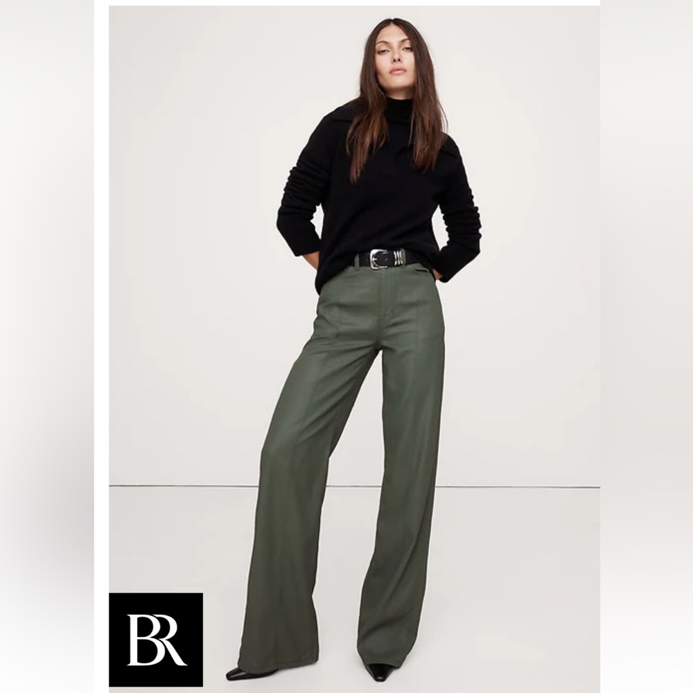 Banana Republic The Coated Pintuck Jean 28